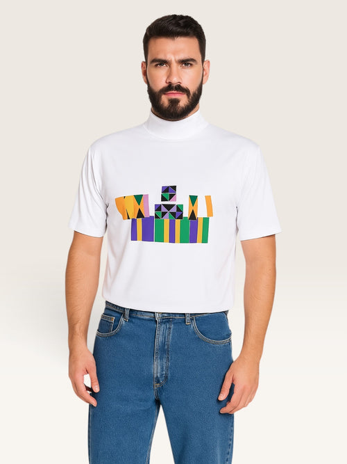 Camiseta blanca Sergy & Tapiju con cuello semi-alto y estampado geométrico de vinilo multicolor en algodón y poliéster