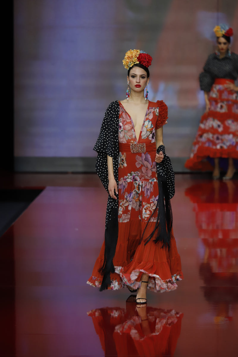 Vestido en gasa estampado  de la colección de alta costura de Sergy & Tapiju en Córdoba 