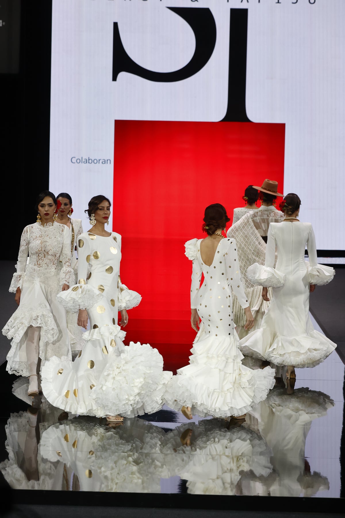 Vestidos de flamenca de la colección Olé presentada en SiIMOF 2026 por Sergy & Tapiju de Córdoba 